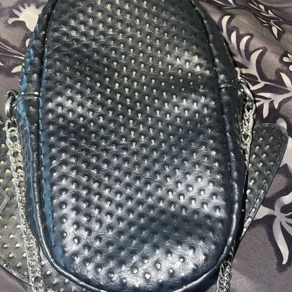 Danielle Nicole Snow White Crossbody Purse EUC - Picture 7 of 11